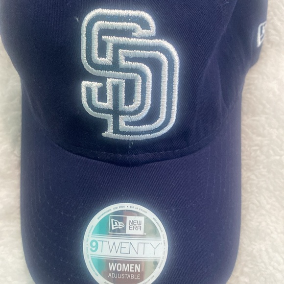 🆕⚾️New Era MLB San Diego Padres, Women Navy & Glittery Hat - Picture 3 of 9